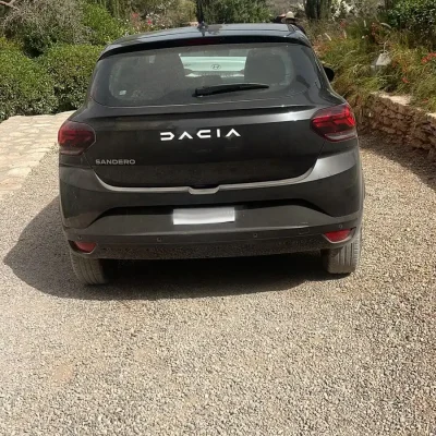 Location Dacia Sandero à Essaouira Aéroport