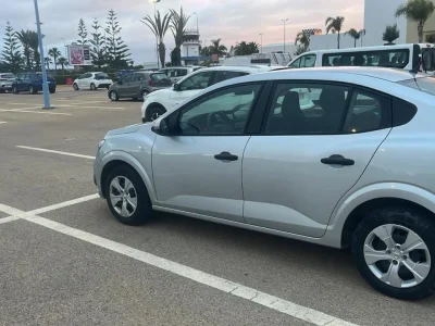 Location Dacia Logan à Essaouira Aéroport