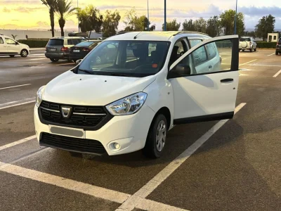 Location Dacia lodgy à Essaouira Aéroport